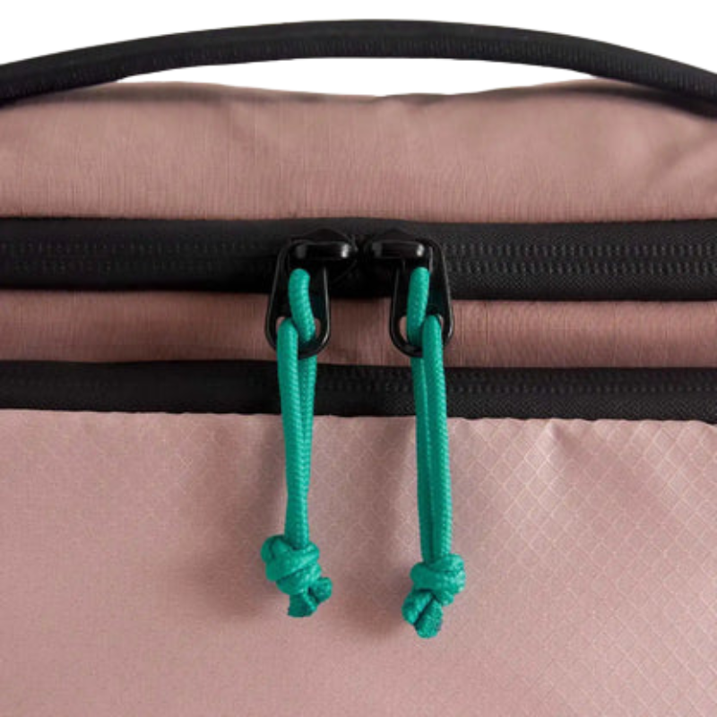 BAGSMART Waterproof Travel Makeup Bag Toiletries Organizer