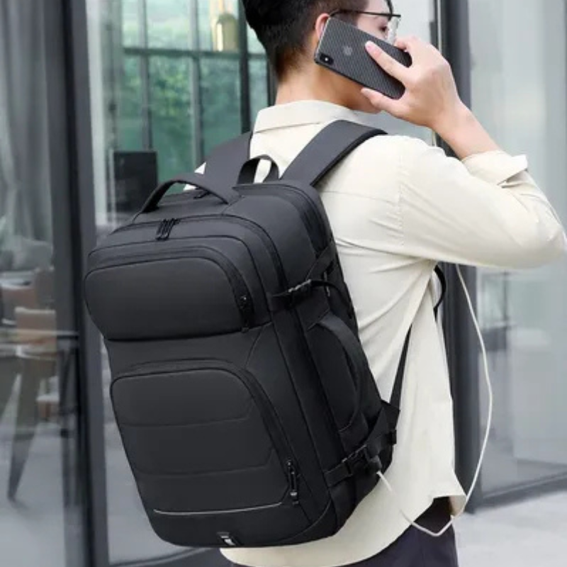 Expandable Waterproof USB Laptop Backpack Black Bolsnik