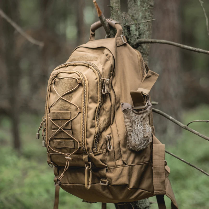 Lqarmy 60L Tactical Backpack