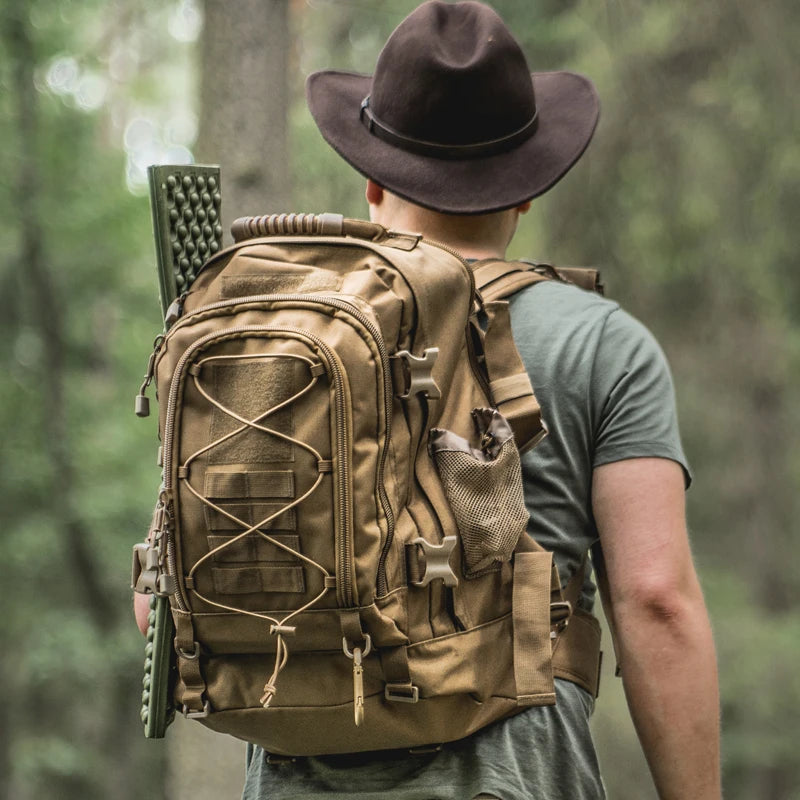 Lqarmy 60L Tactical Backpack